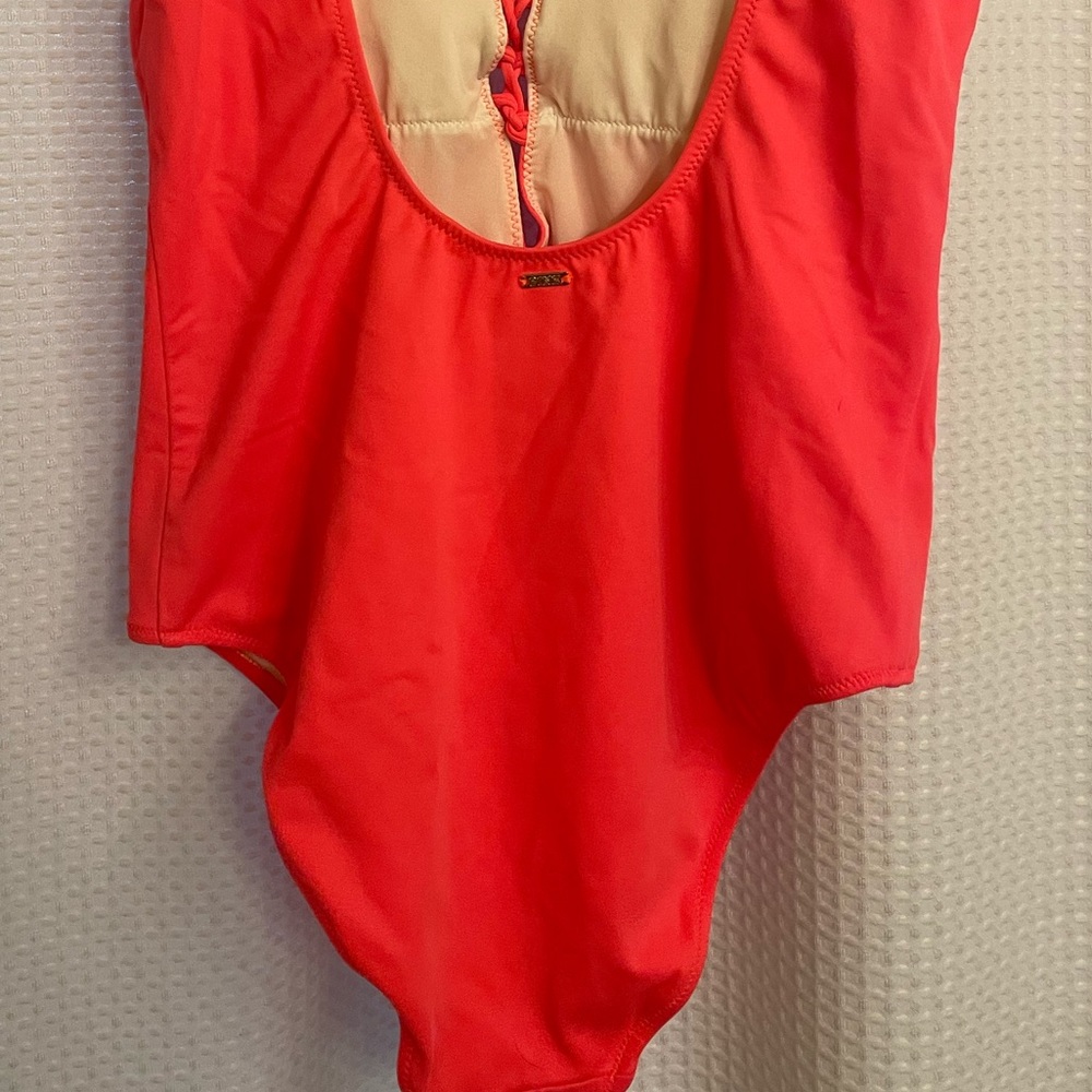 Pink - Picture 2 of 2